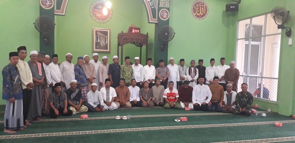 Kegiatan Subuh Berjamaah di Masjid Al Maghfira RT 16 Kel. Sepinggan Baru