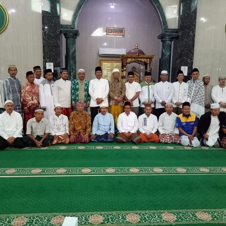 Kegiatan Subuh Berjamaah di Masjid Babulussalam RT57 Perum Renosari Kel. Sepinggan